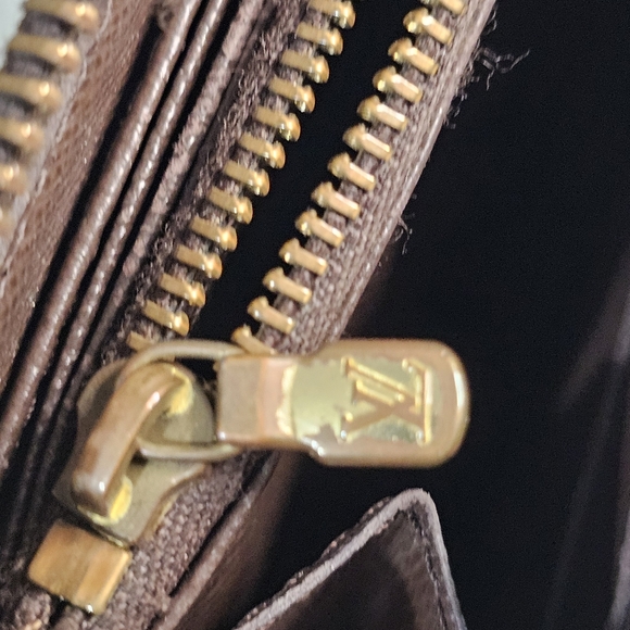 LOUIS VUITTON WALLET BUNDLE - Picture 3 of 16